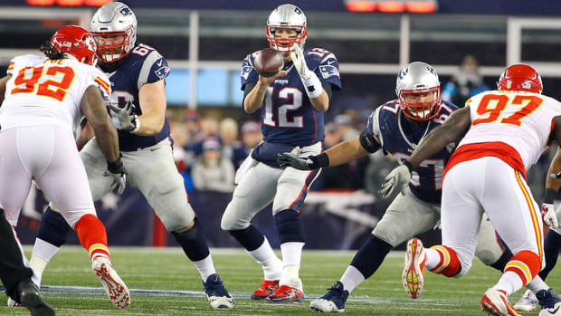 tom-brady-new-england-patriots-kansas-city-chiefs-thursday-night-football.jpg